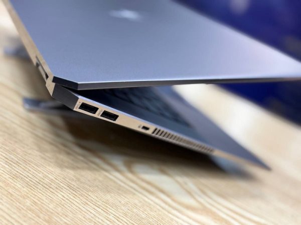 پورت لپ تاپ HP Zbook 15 G5 Studio