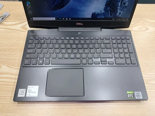 نمای جانبی لپ تاپ Dell G5 5500 Core i7 نسل 10